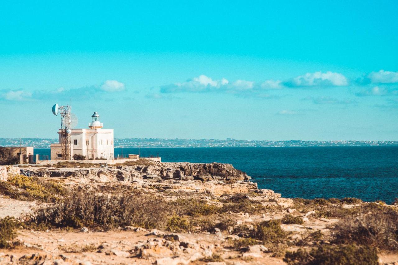 Resort Cala La Luna Favignana Exteriör bild