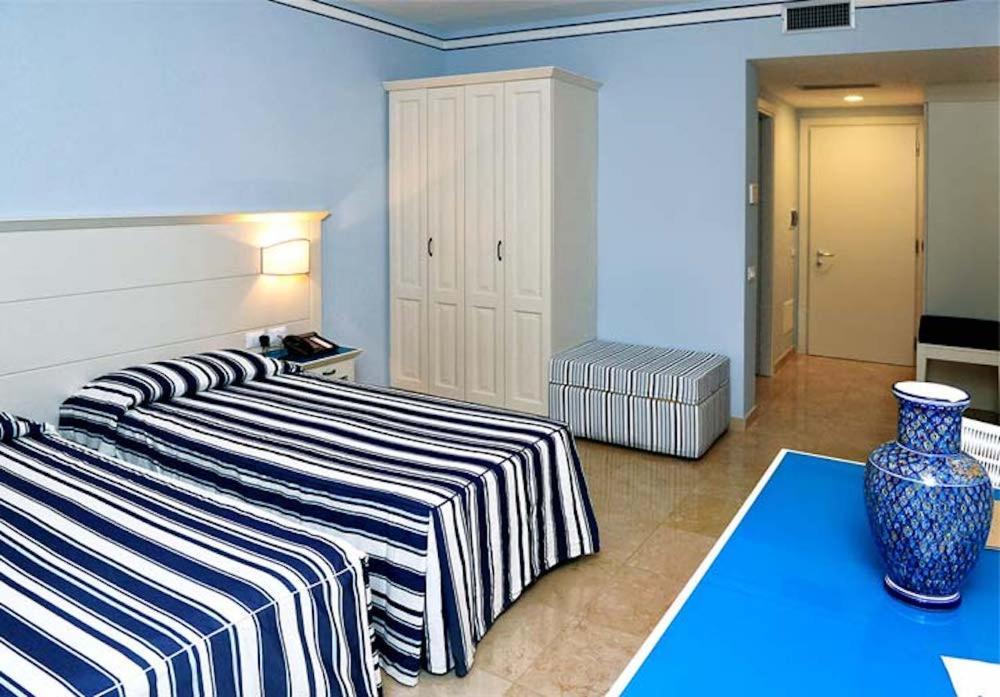 Resort Cala La Luna Favignana Exteriör bild
