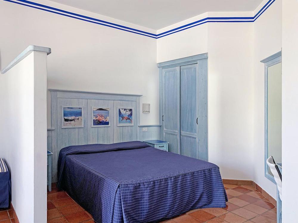 Resort Cala La Luna Favignana Exteriör bild